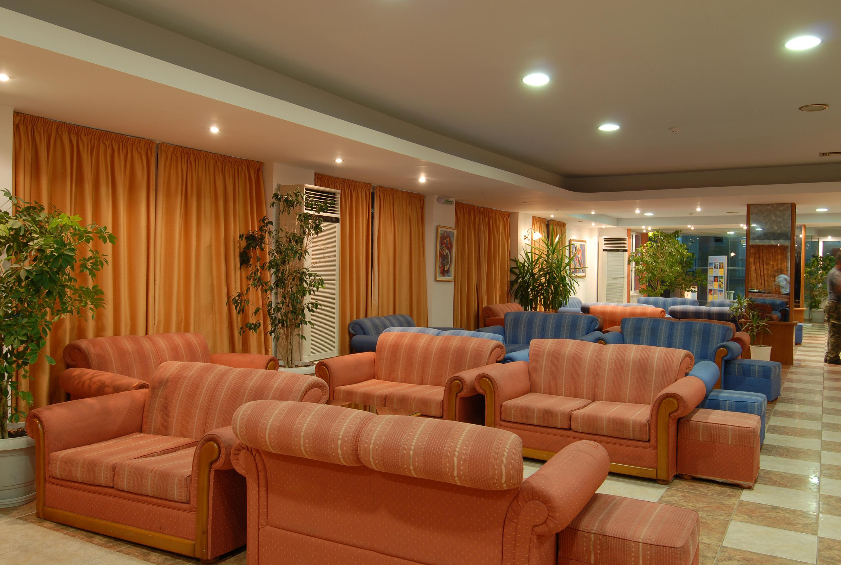 Planos Deluxe Hotel Luaran gambar